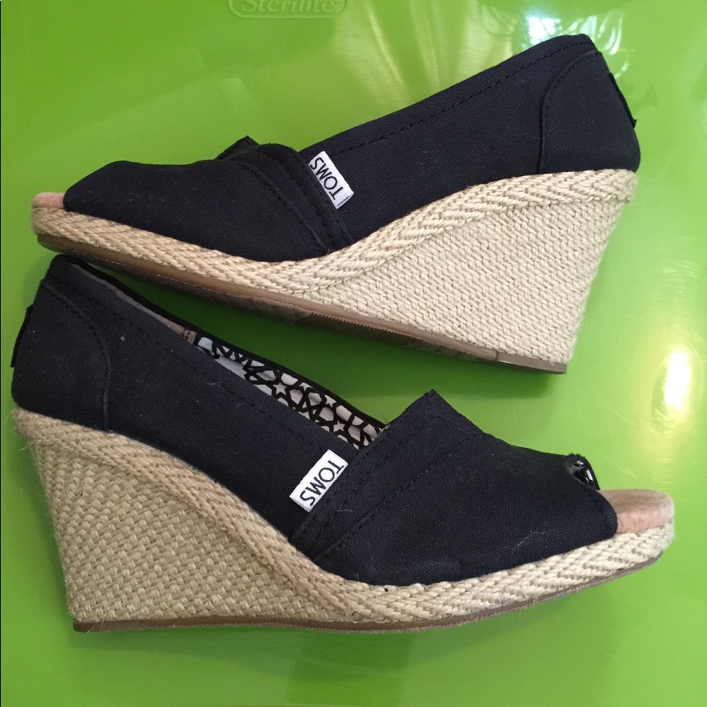Toms Black Wedges